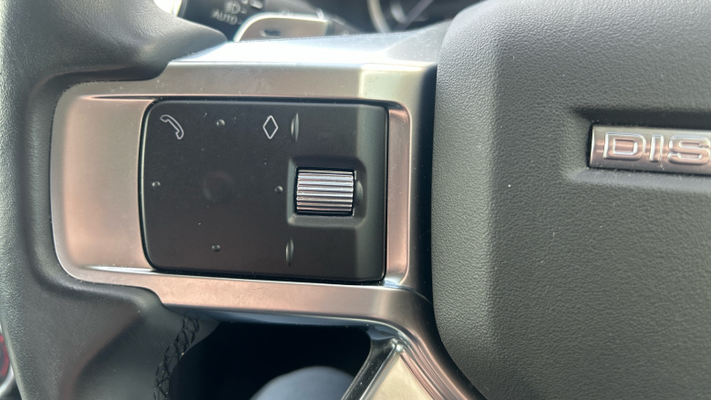 Land Rover Discovery 3.0 D300 S 5dr Auto Diesel Station Wagon